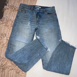 LEVI WEDGIE JEANS